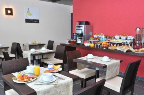 Hotel Eden Park Pau Est, Avec Piscine Екстер'єр фото